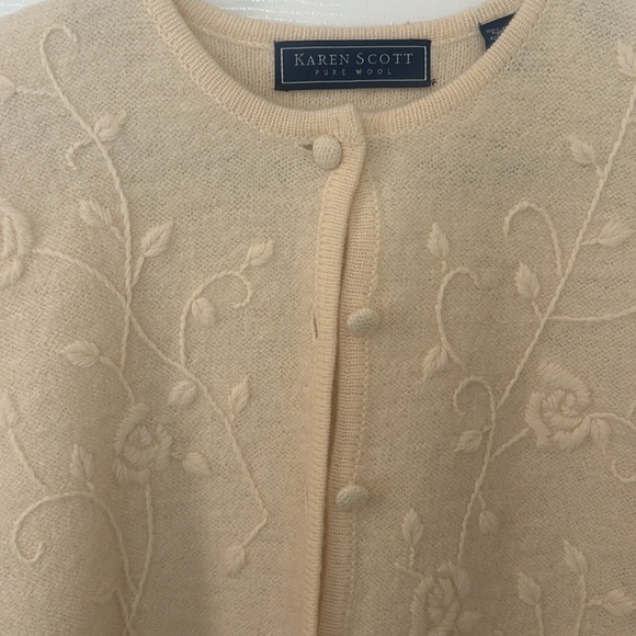 Karen Scott Pure wool crewel Stitched Embroidery long sleeved Cardigan size med - Picture 3 of 12